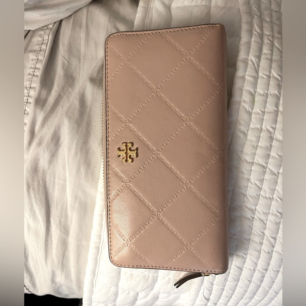 Tory Burch wallet